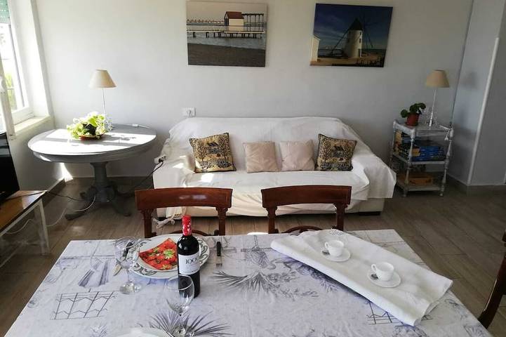 Entire apartment, Apartment, Wifi, Priceless Seafront Apartment, Wifi, Priceless Views Ok in Playa Villananitos (San Pedro del Pinatar), San Pedro del Pinatar