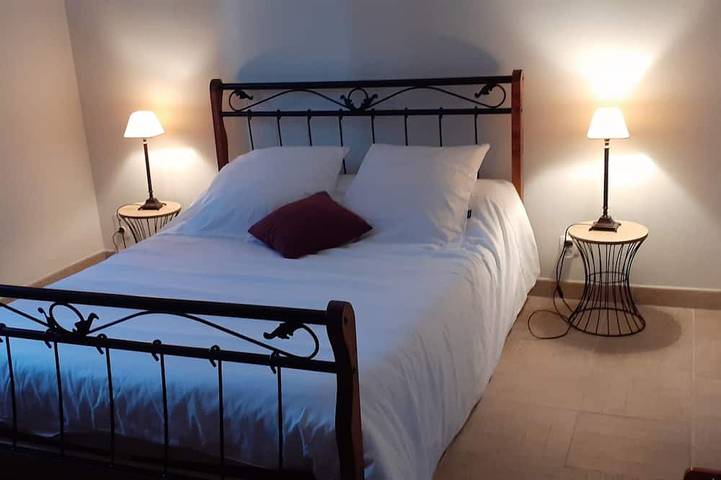 Location de vacances pour 14 personnes, avec terrasse et jardin, animaux acceptés à Plazac - 3