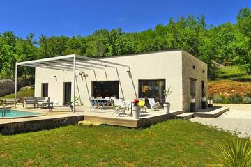 Gîte pour 6 personnes, avec terrasse à Saint-Médard