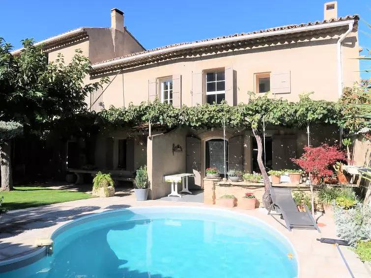 Maison 5 Personnes in Robion, Parque natural regional del Luberon