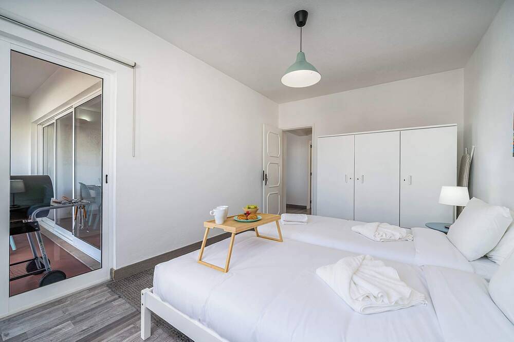 Apartamento inteiro, Panoramic Sea Views & Balcony Bbq in Albufeira, Distrito de Faro