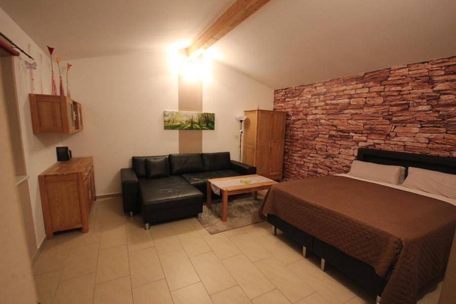 Ganze Ferienwohnung, Ferienwohnung in Ludorf mit Garten und Terrasse in Ludorf, Müritz