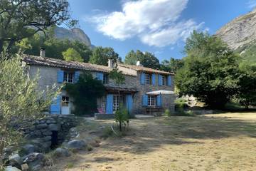 Ferienhaus für 6 Personen, mit Garten, mit Haustier in Alpes-de-Haute-Provence