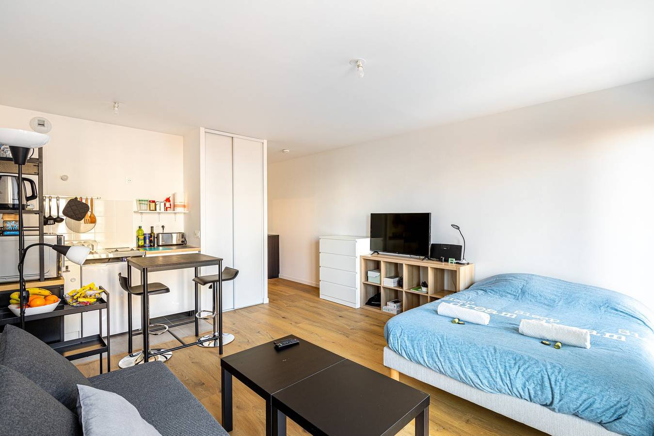 Studio entier, Guestready - Joli Studio lumineux avec balcon in Nanterre, Hauts-de-Seine