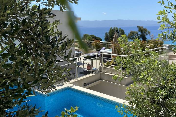 Villa pour 12 personnes, avec Jacuzzi et Terrasse à Ajaccio