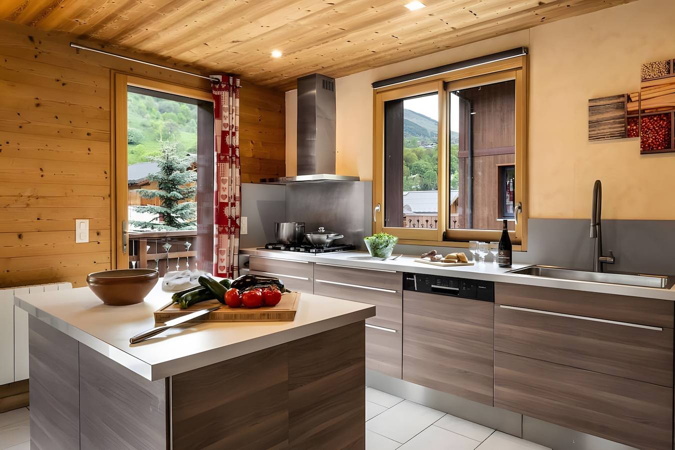 Chalet 'Snow Mountain' met uitzicht op de bergen, balkon en Wi-Fi in Saint-Martin-de-Belleville, Massif de la Vanoise