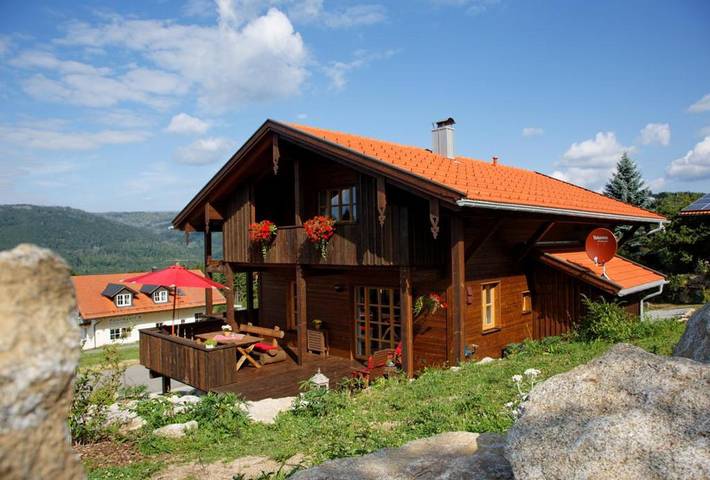 Ferienwohnung für 6 Personen, mit Balkon und Balkon/Terrasse sowie Terrasse und Garten in Mauth
