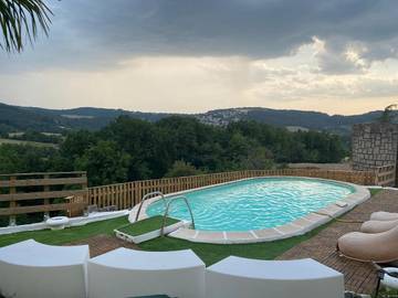 Gîte pour 4 personnes, avec sauna ainsi que jacuzzi et piscine, animaux acceptés à Firminy