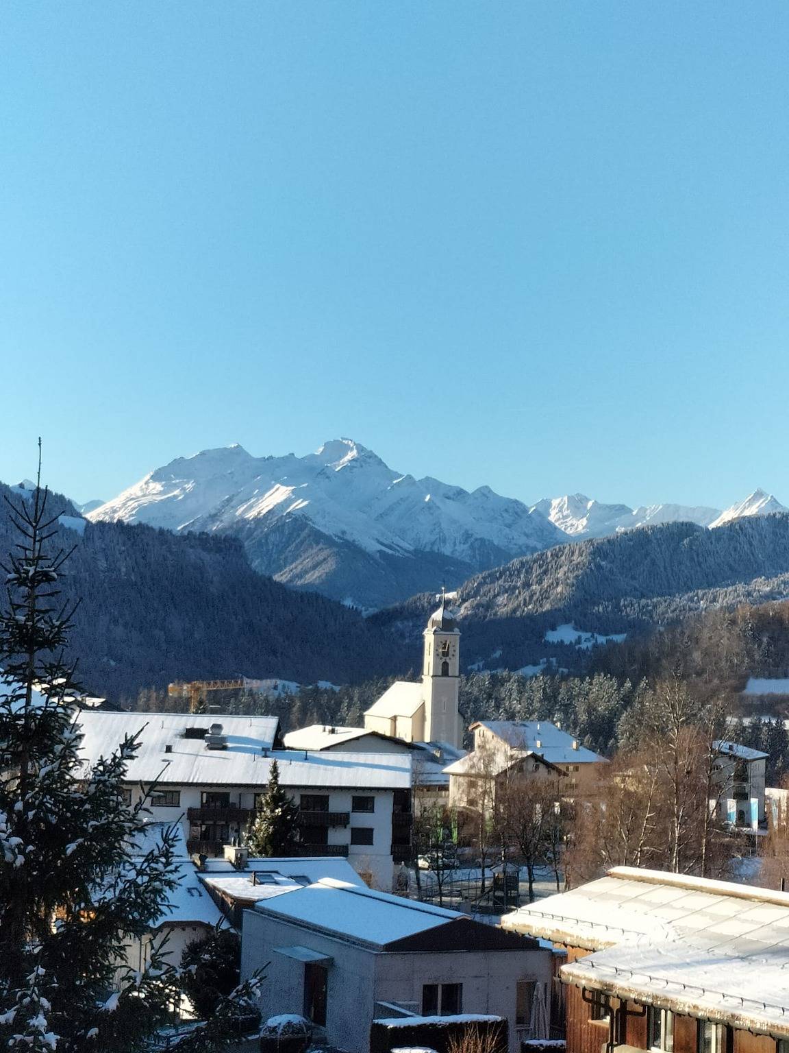 Apartamento vacacional entero, La Prada - 2 Zimmerwohnung in Laax Dorf, Laax