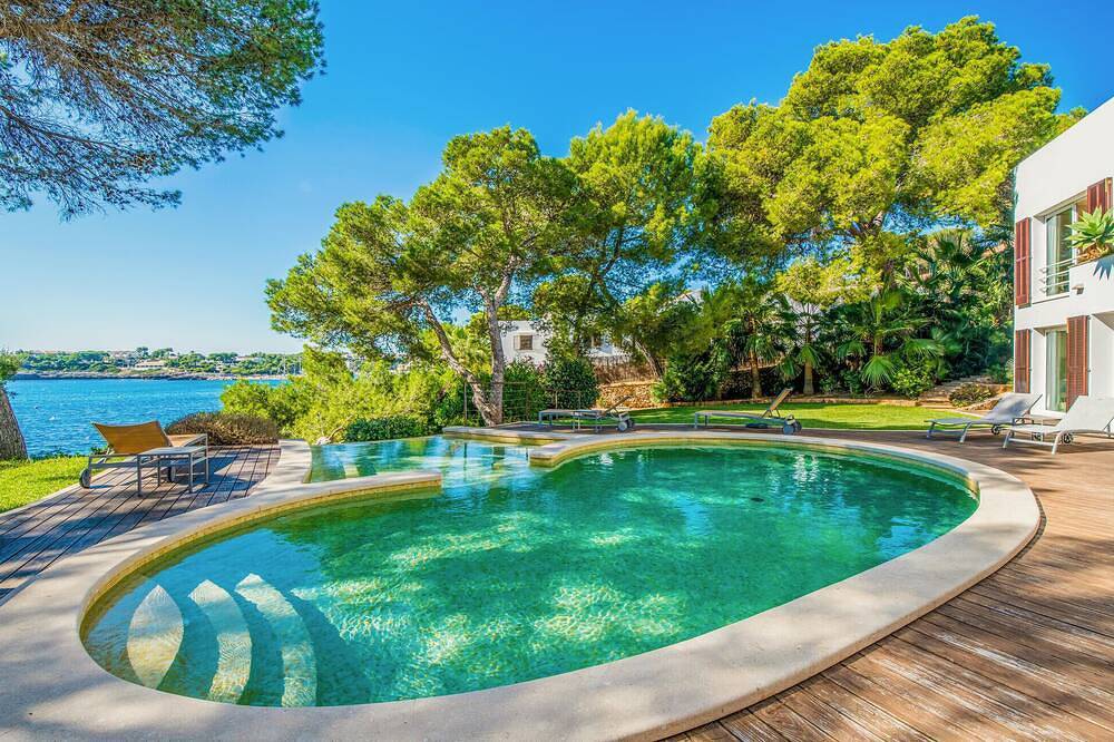 Schönes Haus in Portopetro mit privatem Swimmingpool, der drinnen oder draußen. in Portopetro, Santanyí