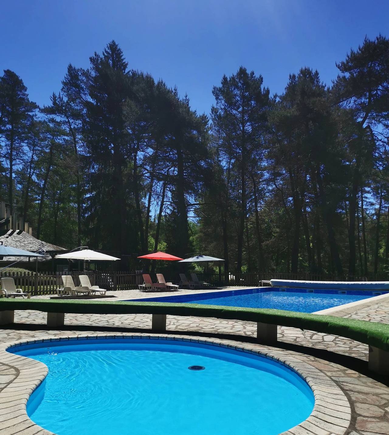 Camping 3 étoiles - Piscine  - ccbecge in Palisse, Ussel und Umgebung