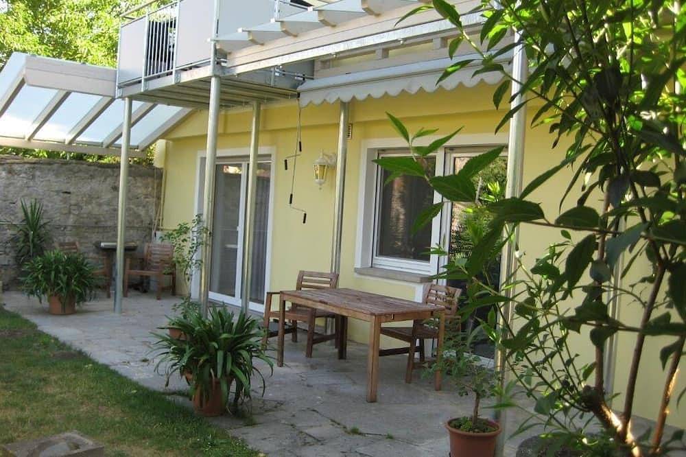 Ganze Wohnung, Großzügiges familiäres App. \"Weinstock\" (100m2) für bis zu 5 Personen in Sommerhausen, Fränkisches Weinland
