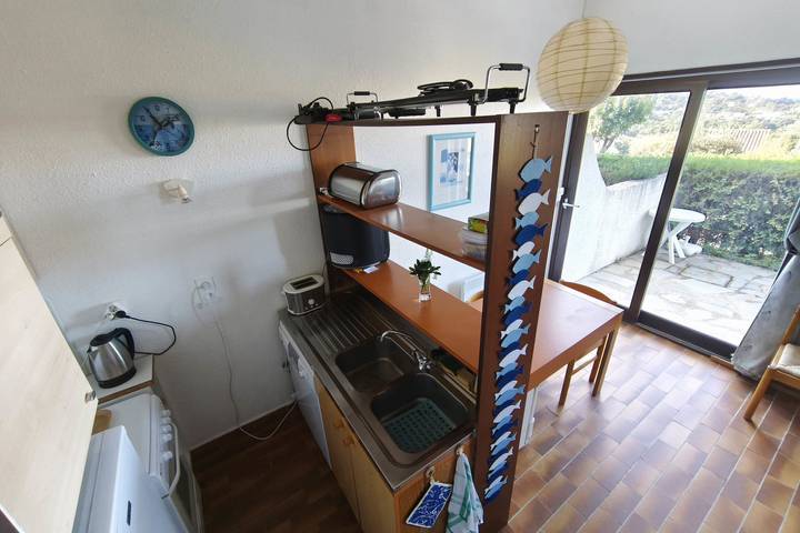 Gîte pour 4 personnes, avec terrasse et piscine à Albitreccia - 2