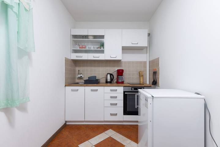 Ferienwohnung für 2 Personen, mit Terrasse in Poreč - 4