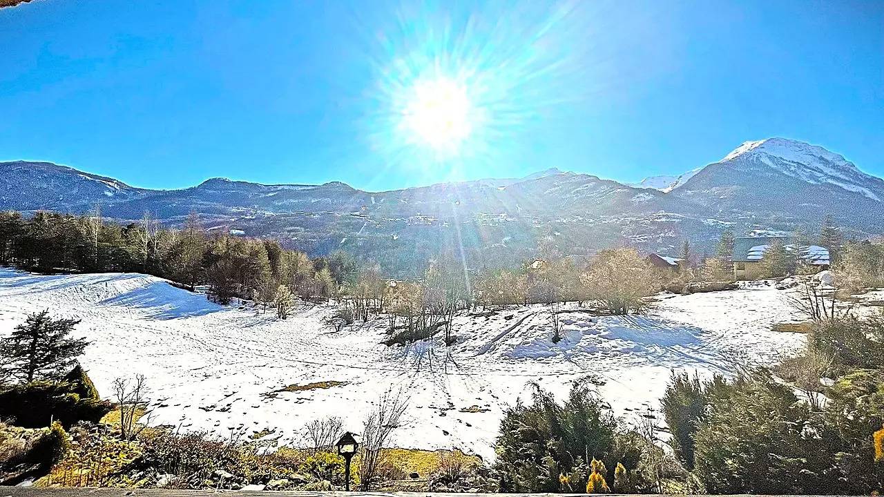 Apartamento entero, Vista de montaña T2 agradable 4/6 personas in Vallouise, Parque Nacional de los Ecrins