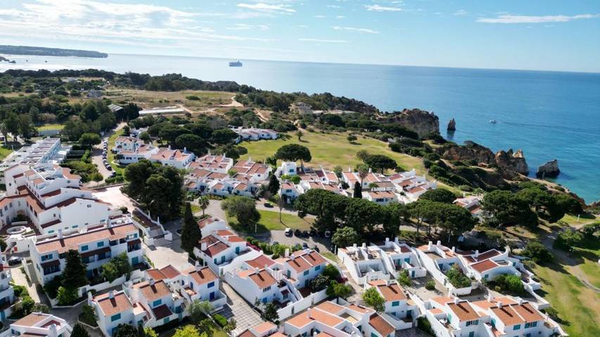 Holiday home for 8 people, with terrace and pool - 1