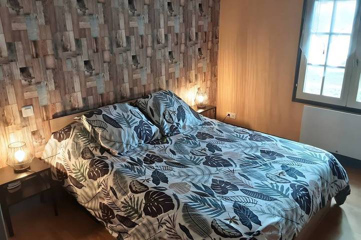 Location de vacances pour 4 personnes, avec terrasse et jardin à Lanobre - 2