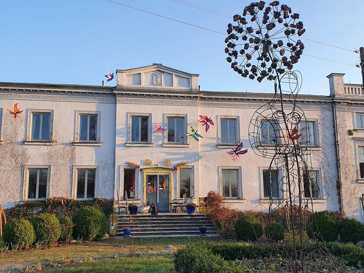 Ferienhaus für 25 Personen, mit Balkon und Terrasse sowie Garten und Ausblick in Neukalen