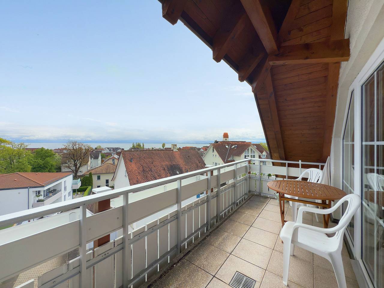 Ganze Wohnung, Ferienwohnung 'Wohnung Bodensee' mit Gemeinschaftsterrasse, Gemeinschaftsgarten und Wlan in Immenstaad, Immenstaad am Bodensee