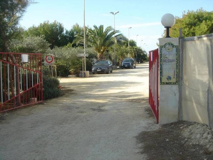 Gîte pour 4 personnes, avec jardin à Punta Secca - 2