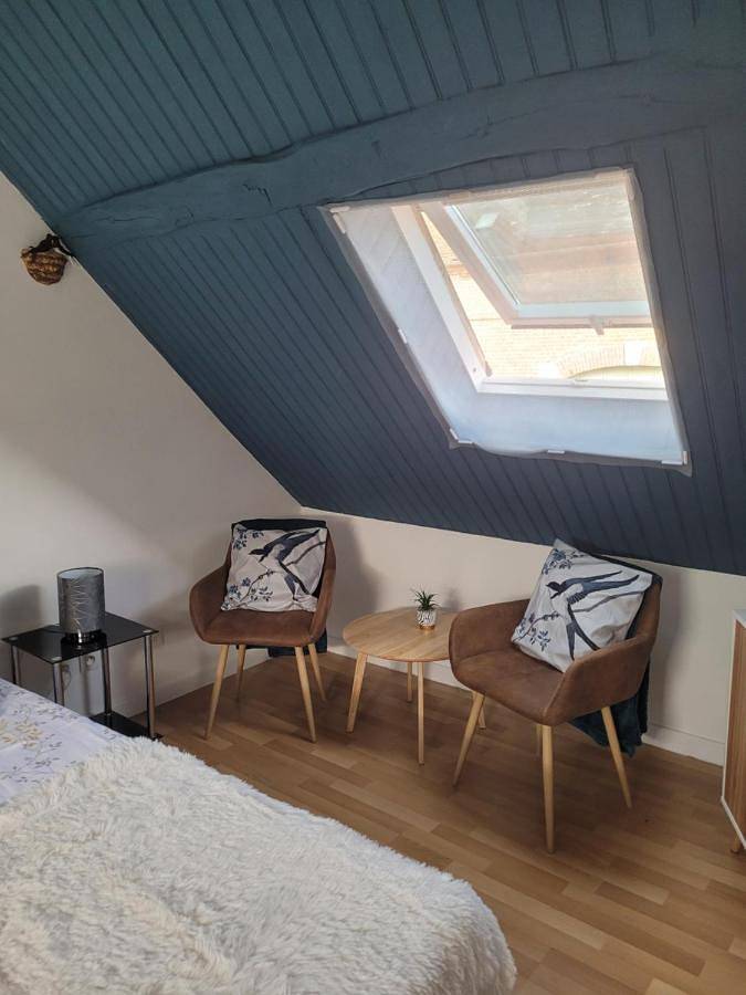 Appartement de vacances entier, Les Hirondelles à 5 mn de l' aeroport in Beauvais, Oise