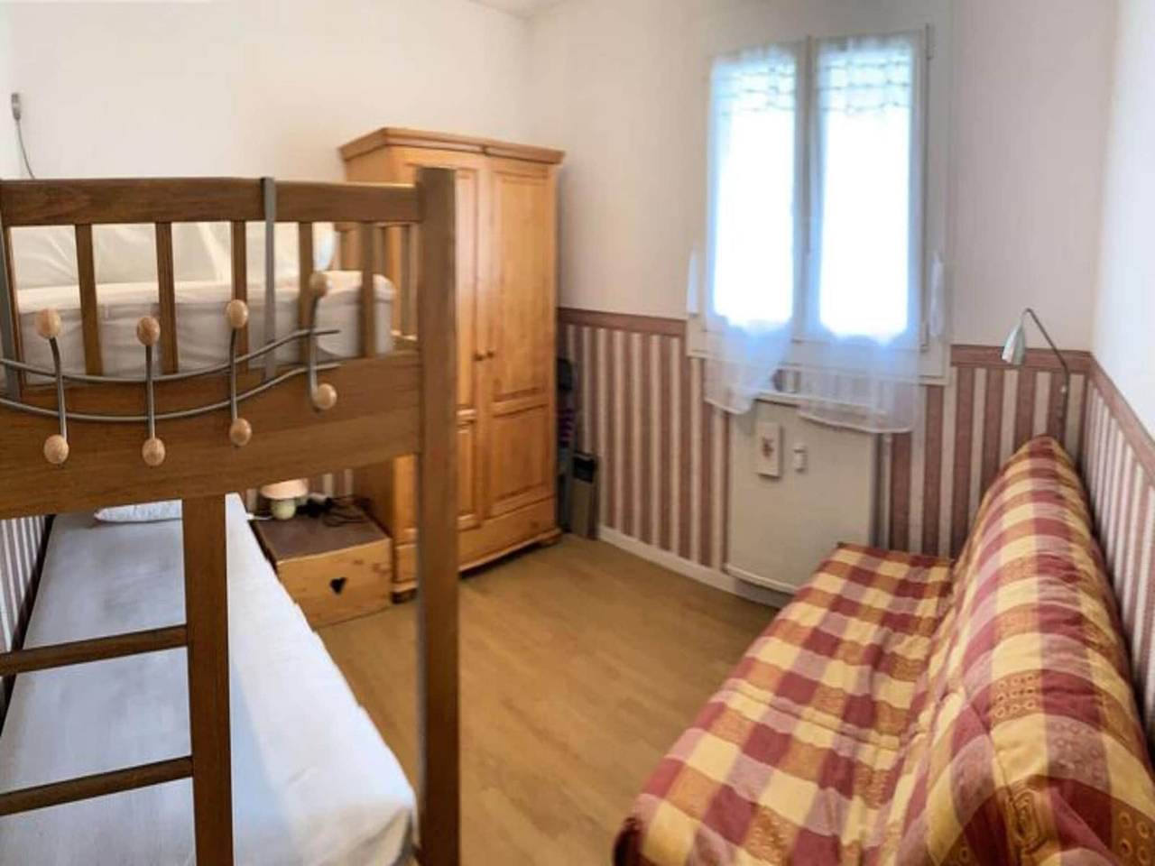 Entire apartment, Apartment in Risoul by St Marie Chairlift in Vars (station de ski), Vars