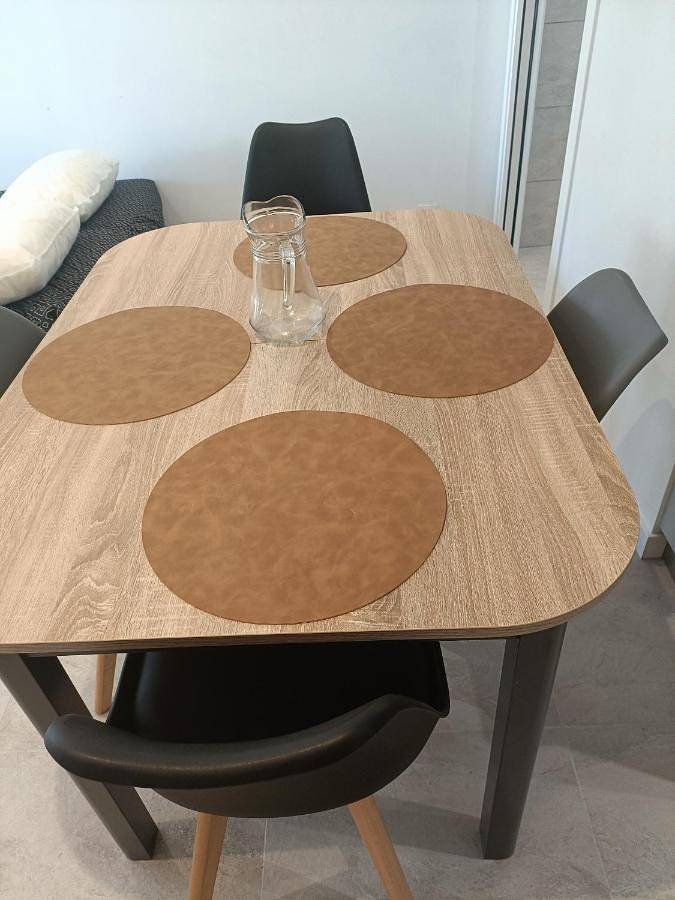 Gîte pour 2 personnes, avec jardin et terrasse ainsi que piscine et vue dans Agay - 4