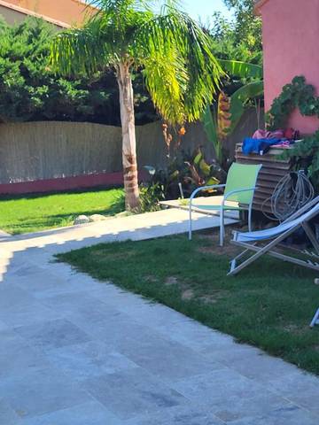 Cottage pour 6 personnes, avec piscine ainsi que vue et terrasse à Saint-Nazaire (Pyrénées-Orientales)