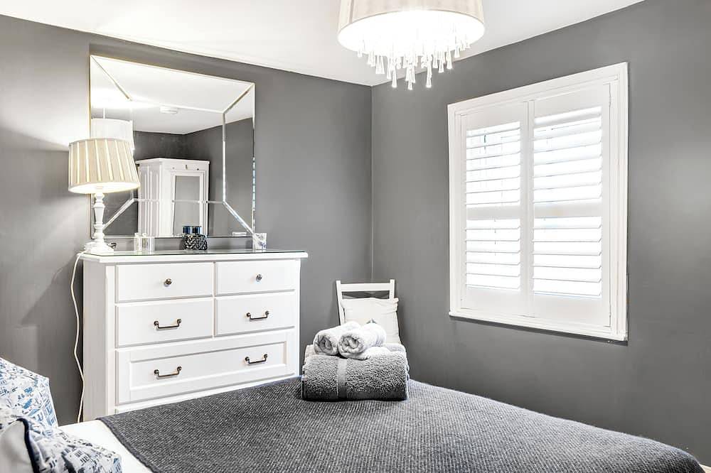 Private Terrasse und zentrale Lage innerhalb von 5 Minuten zu Fuß von der Stadt entfernt. in Polperro, Fowey