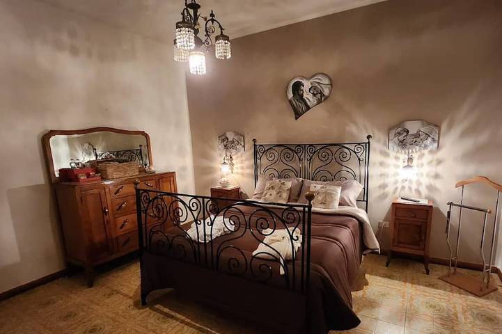 Ganze Wohnung, Cozy apartment a few meters from the Baiano highway exit. in Sirignano, Avellino Provinz