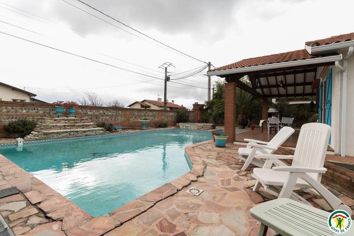 Gîte pour 4 personnes, avec jardin et piscine dans Haute-Garonne - 4