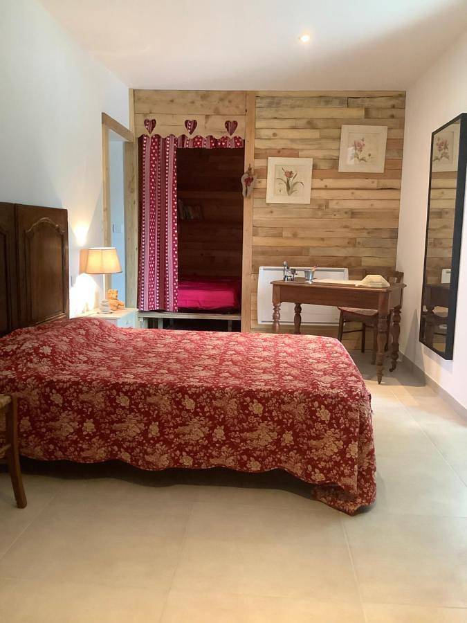 Gîte pour 3 personnes, avec jacuzzi ainsi que jardin et piscine à Pierrelatte - 3