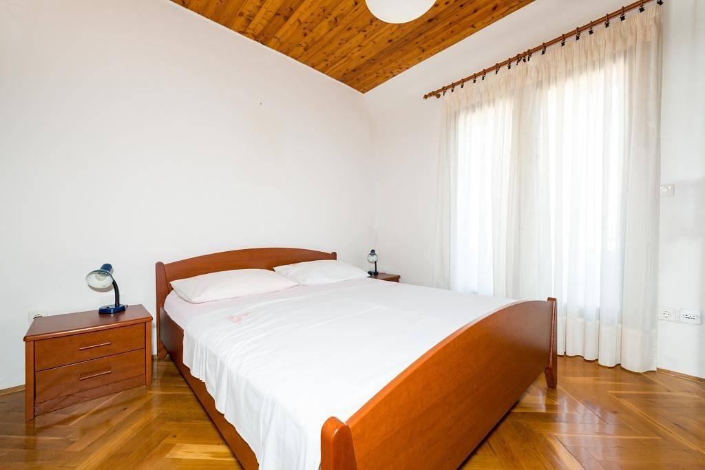 Apartments & Rooms Tapera- Standard Double Room with Terrace and Partial Sea View 1 in Dubrovnik, Grad Dubrovnik