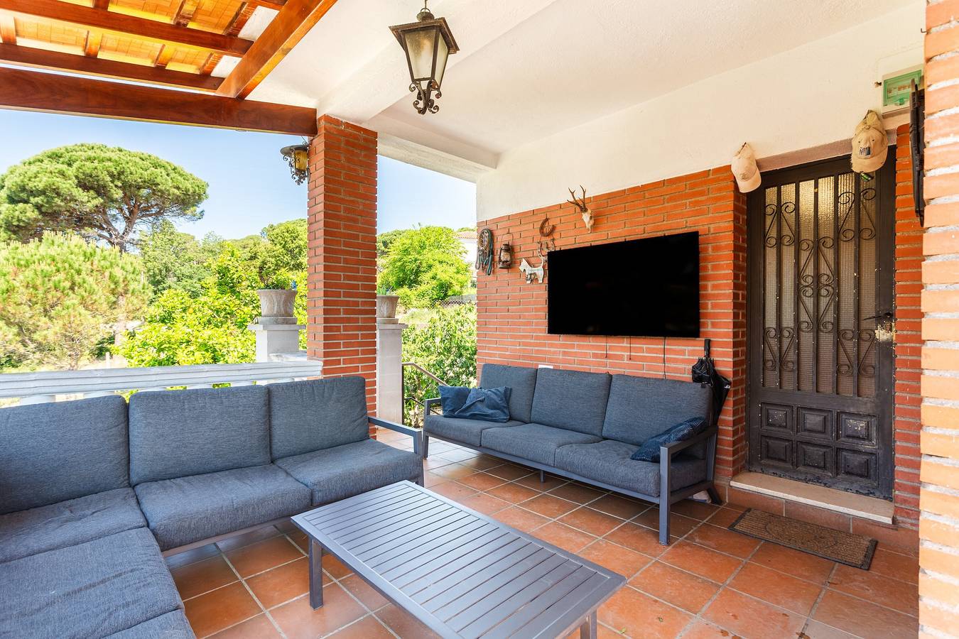 Ferienhaus 'Villa Toro' mit Bergblick, Wlan und Klimaanlage in Maçanet de la Selva, Girona Provinz