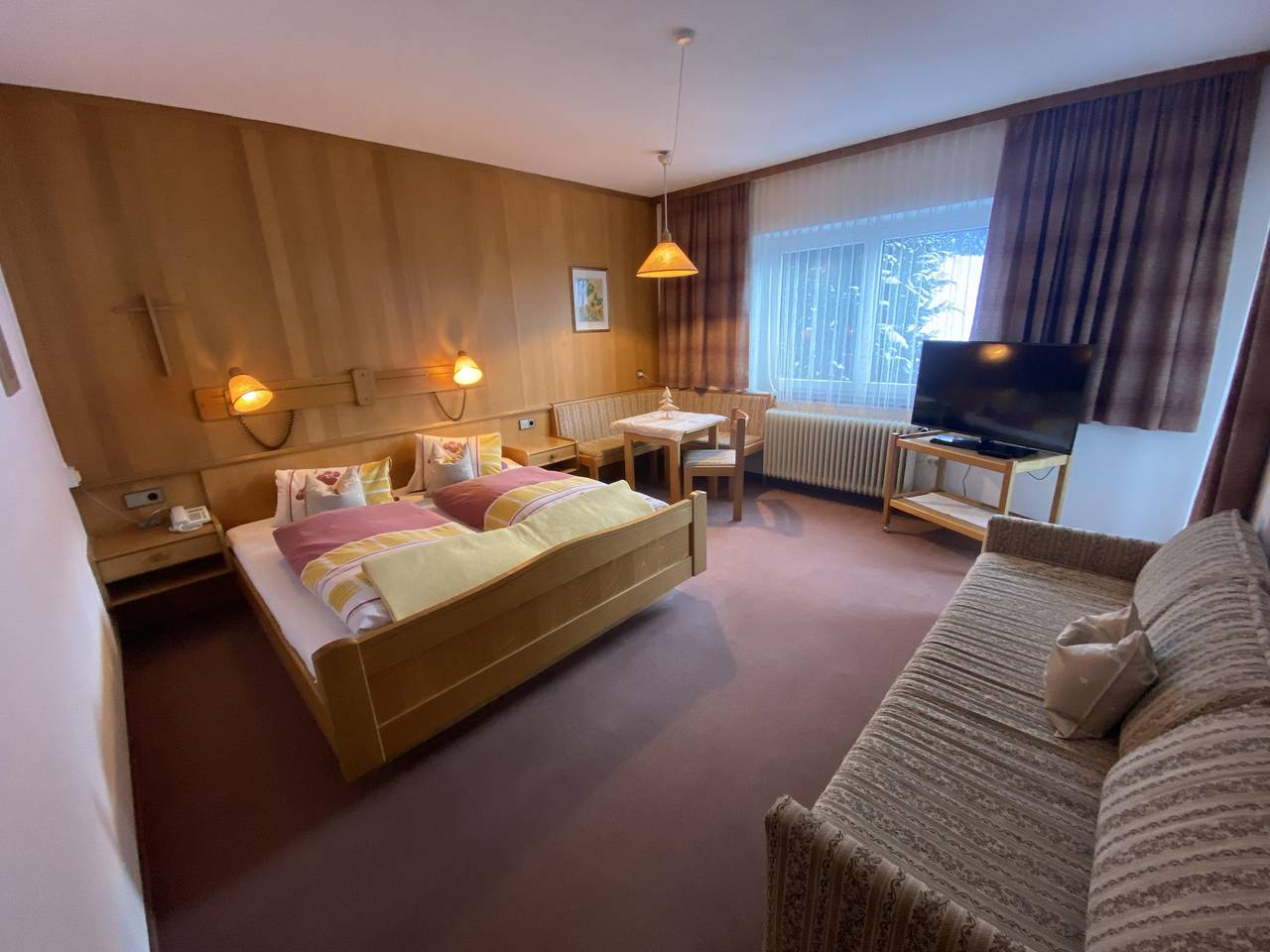 Doppelzimmer mit Dusche, Wc in Gailtaler Alpen, Kartitsch