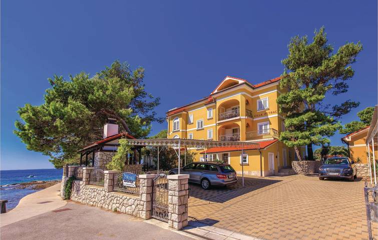 Ferienwohnung für 4 Personen, mit Terrasse in Banjol - 2