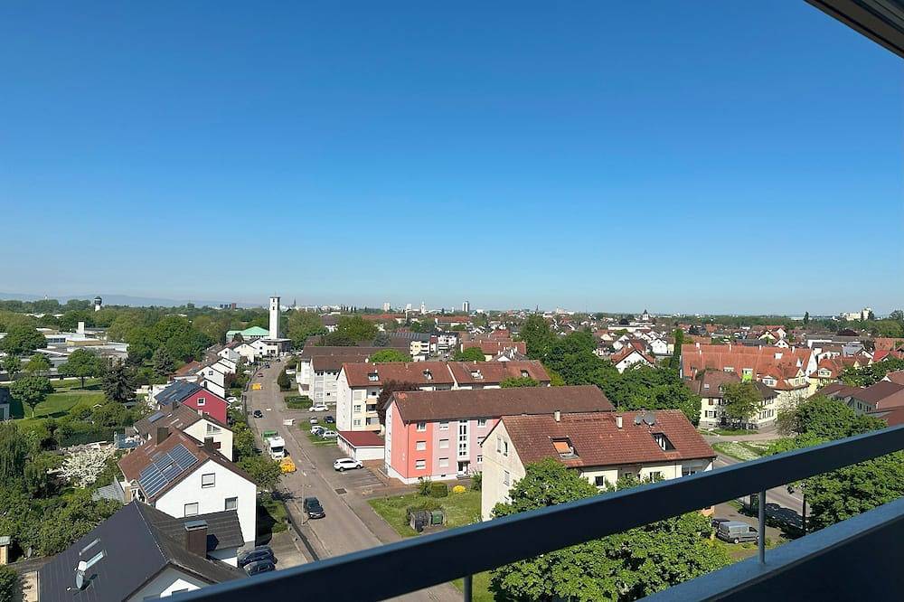 Ganze Wohnung, Familienapartment über den Dächern-mit Panoramablick bis zum Straßburger Münster in Kehl, Mittlerer Schwarzwald