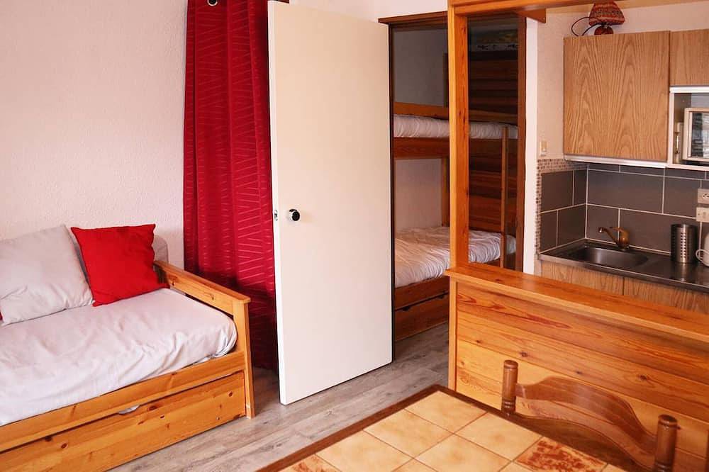 Apartamento entero, Estudio confortable para 4 personas cerca del telesilla y comercios in Les Orres, Parque Nacional de los Ecrins