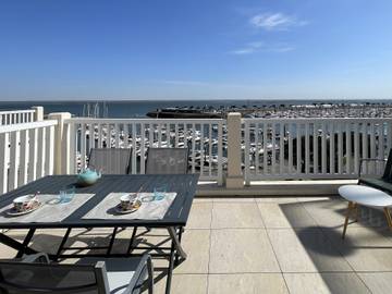 Gîte pour 4 personnes, avec terrasse dans Port d'Arcachon