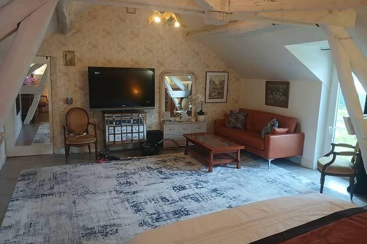 Appartement entier, Studio agréable in Fontainebleau, Seine-et-Marne