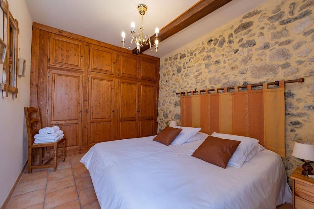 Charming holiday house for 6  \"La Source\" - Wild nature & pool. 30 min from Agen in Nérac, Nérac region