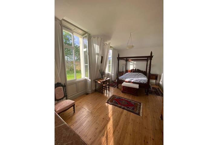 Gîte pour 6 personnes, avec jardin à Saint-Romain-de-Benet - 3