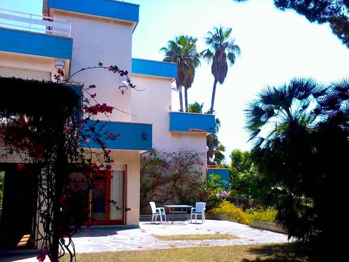 Casa de vacaciones para 15 personas, con vistas y jardín, Se admiten mascotas en Coma-ruga