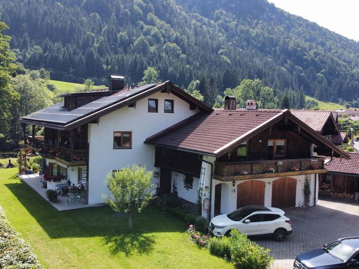 Ferienwohnung für 4 Personen, mit Balkon, kinderfreundlich in Schneizlreuth - 2