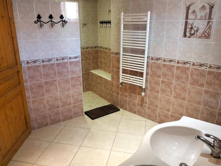 Chambre d’hôte pour 6 personnes, avec jardin et vue, adapté aux familles en Haute-Loire - 3