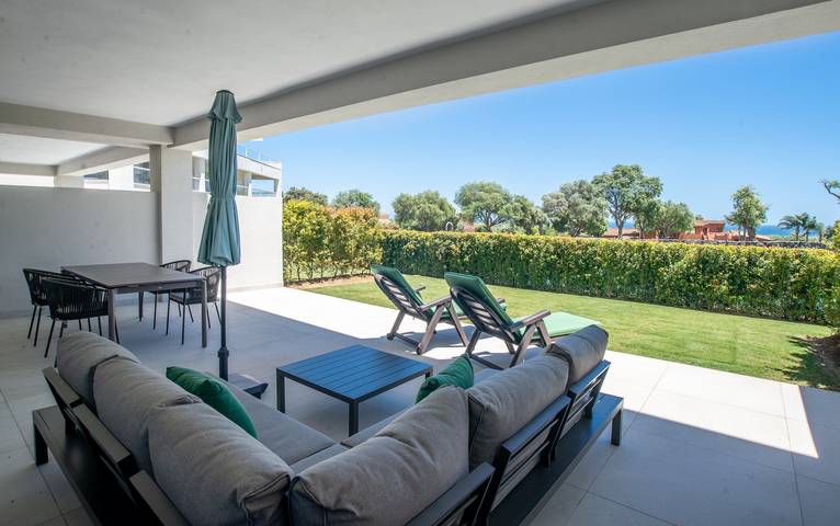 Apartamento de vacaciones para 4 personas, con piscina y jardín además de vistas y terraza - 1