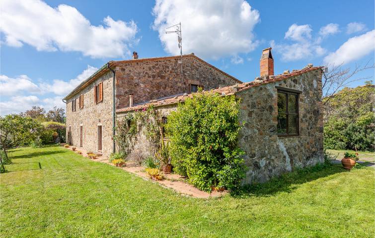 Location de 180m2 : Parking, Feu de camp, Cuisine, WiFi in Massa Marittima, Province de Grosseto