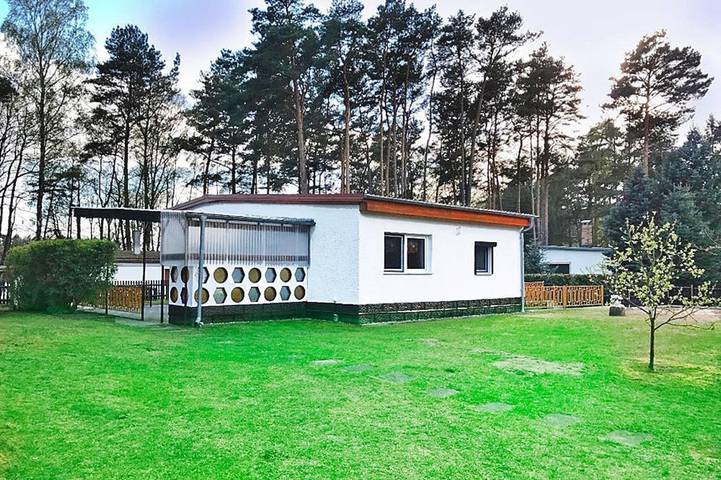 Ferienhaus für 4 Personen, mit Terrasse und Garten in Sonnenberg