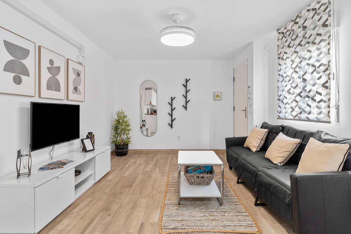 Appartamento intero, Appartamento 'Casa Los Naranjos' con Wi-Fi e Aria Condizionata in Plaza de los Naranjos, Marbella
