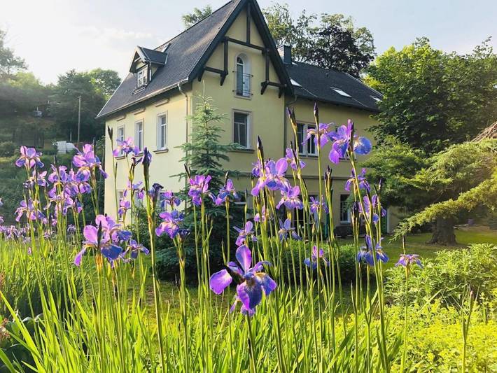 Ferienwohnung für 4 Personen, mit Balkon und Garten sowie Ausblick